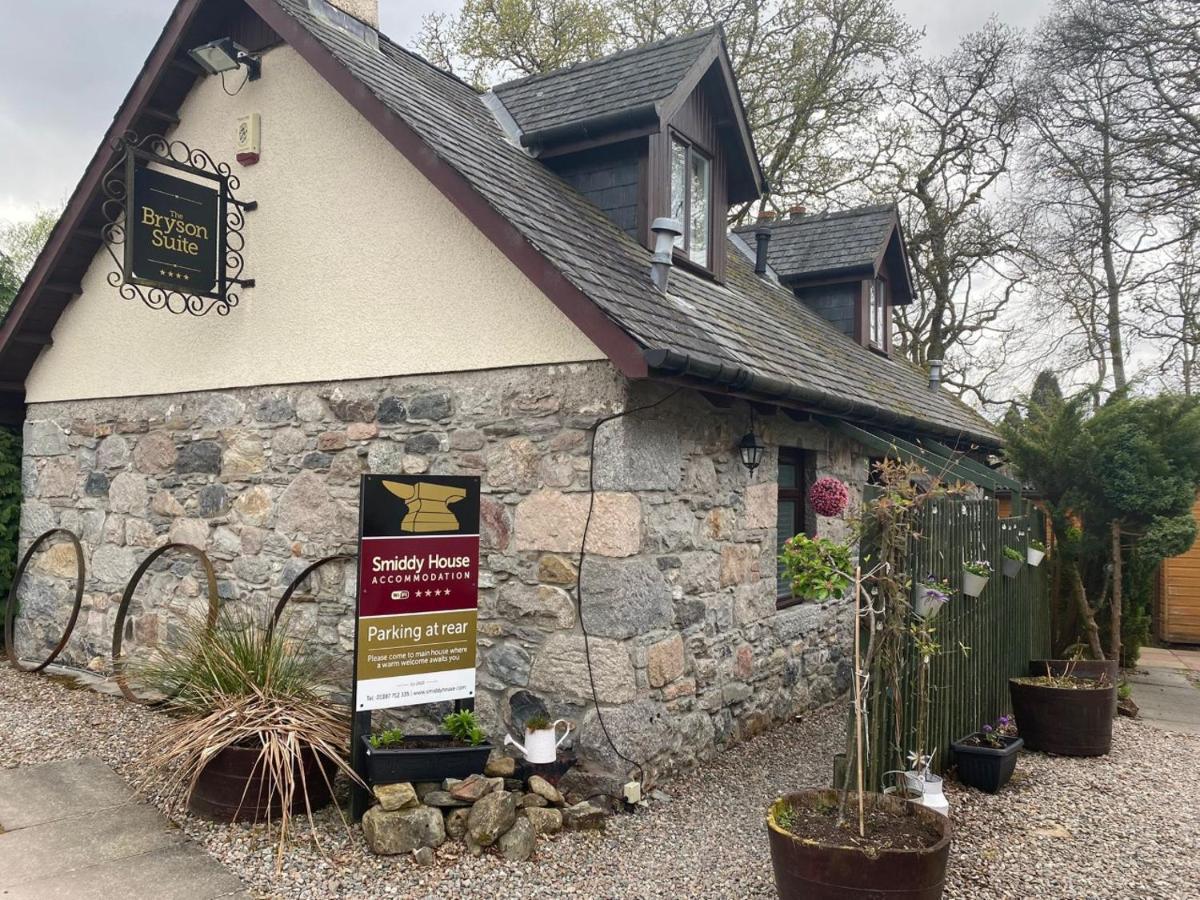 Bed and Breakfast Smiddy House à Spean Bridge Extérieur photo